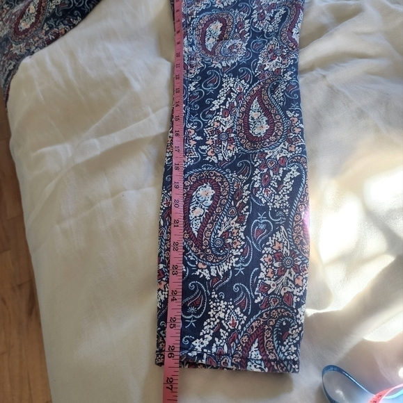 NYDJ for Chicos Paisley print Lift x Tuck skinny jeans size 4 NWT - Picture 5 of 7